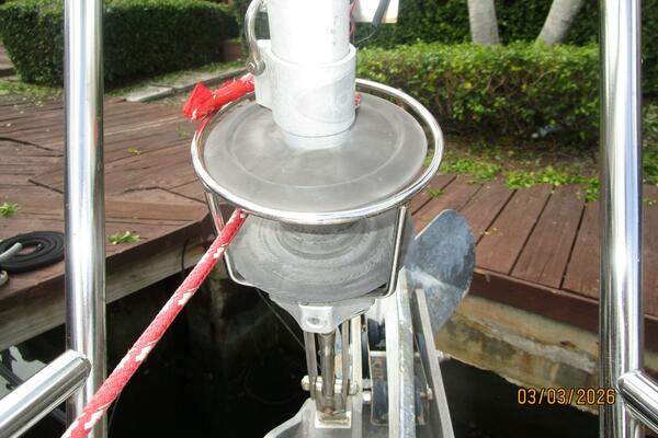 35' Beneteau roller furler