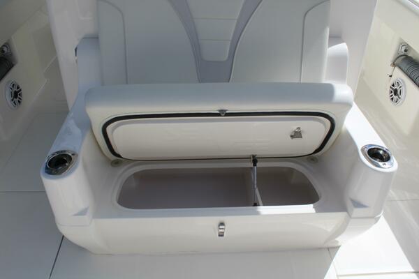 37ft SeaVee Yacht For Sale