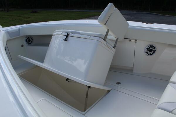 37ft SeaVee Yacht For Sale