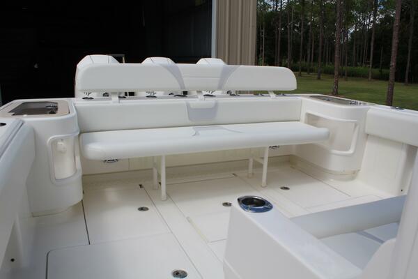 37ft SeaVee Yacht For Sale