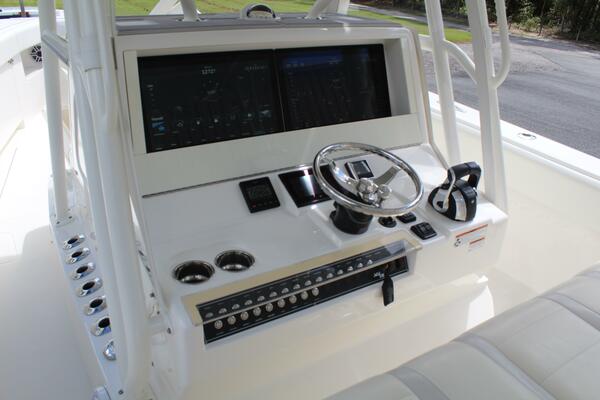 37ft SeaVee Yacht For Sale