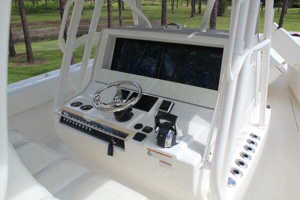 37ft SeaVee Yacht For Sale