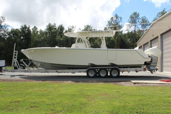 37ft SeaVee Yacht For Sale