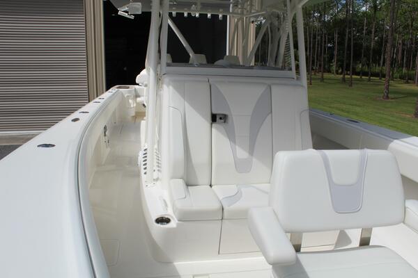 37ft SeaVee Yacht For Sale