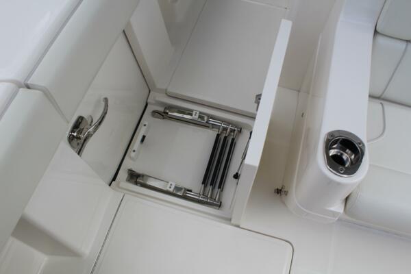 37ft SeaVee Yacht For Sale