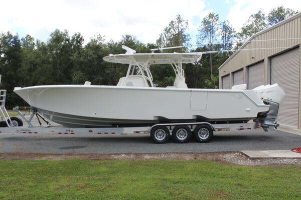 37ft SeaVee Yacht For Sale