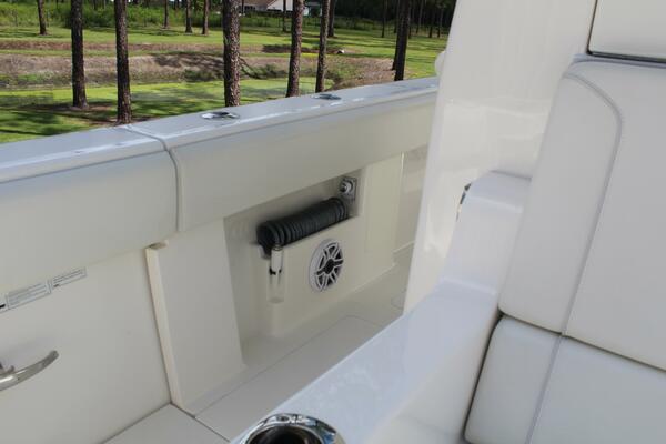 37ft SeaVee Yacht For Sale