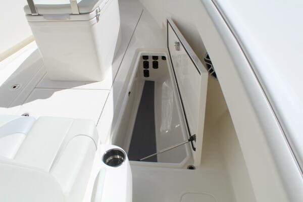 37ft SeaVee Yacht For Sale