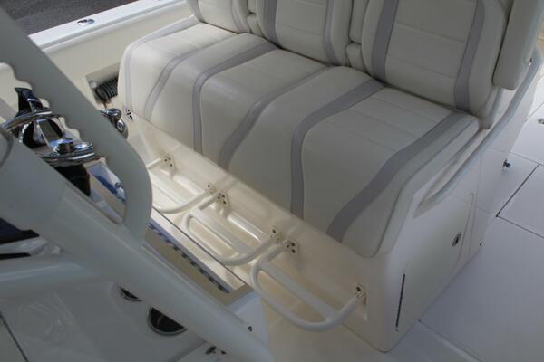 37ft SeaVee Yacht For Sale