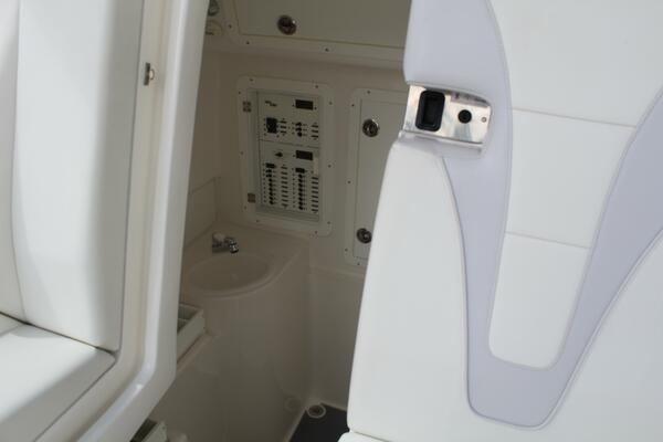 37ft SeaVee Yacht For Sale