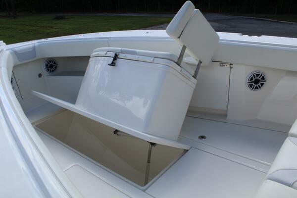 37ft SeaVee Yacht For Sale