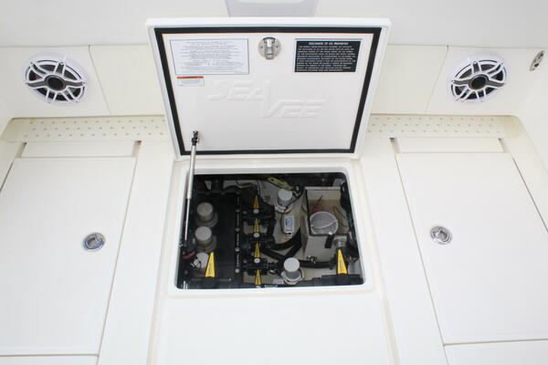 37ft SeaVee Yacht For Sale