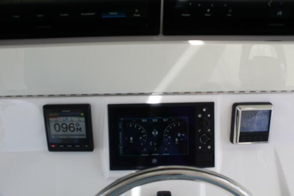 37ft SeaVee Yacht For Sale