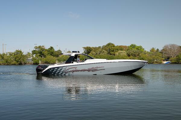 42ft Cigarette Yacht For Sale