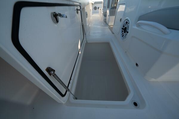 2023 Invincible 46 Catamaran