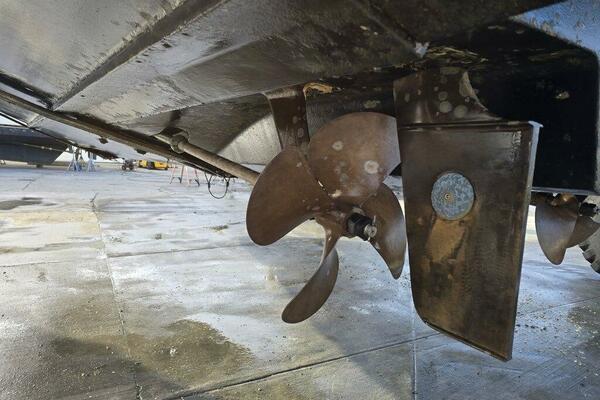 41ft Rinker Yacht For Sale