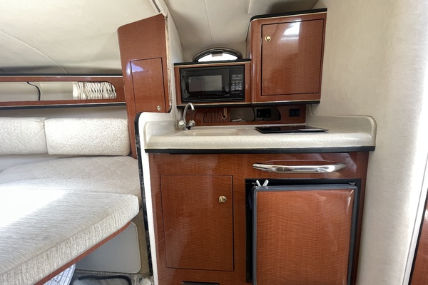 28ft Sea Ray Yacht For Sale