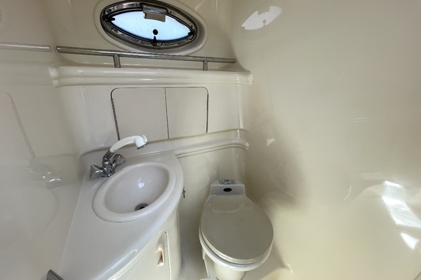 28ft Sea Ray Yacht For Sale