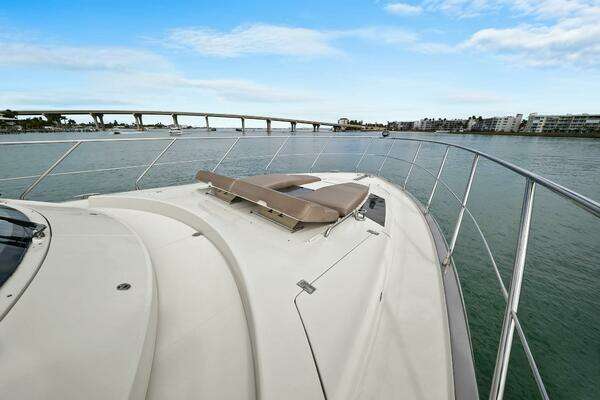 Marquis 630 Sport Yacht Yacht For Sale