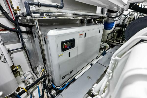 SERENITY NOW 115ft Ocean Alexander Yacht For Sale