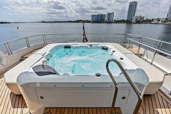 SERENITY NOW 115ft Ocean Alexander Yacht For Sale