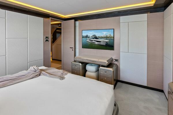 SERENITY NOW 115ft Ocean Alexander Yacht For Sale