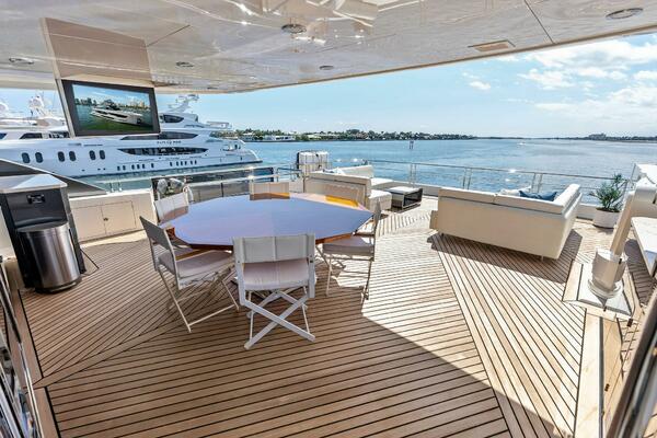 SERENITY NOW 115ft Ocean Alexander Yacht For Sale