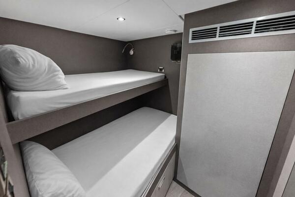 SERENITY NOW 115ft Ocean Alexander Yacht For Sale