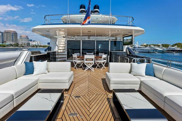 SERENITY NOW 115ft Ocean Alexander Yacht For Sale