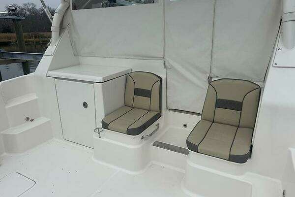Pursuit OS 355 Offshore Yacht For Sale