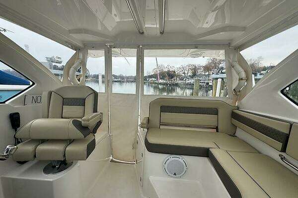 Pursuit OS 355 Offshore Yacht For Sale