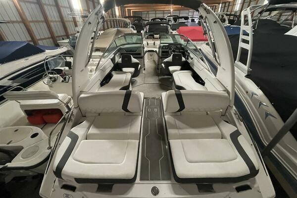 Summer Love 24ft Regal Yacht For Sale