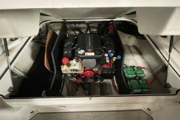 Summer Love 24ft Regal Yacht For Sale