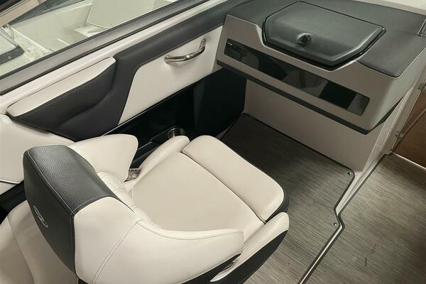 Summer Love 24ft Regal Yacht For Sale