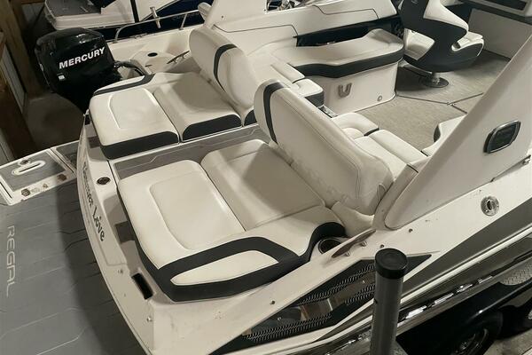 Summer Love 24ft Regal Yacht For Sale