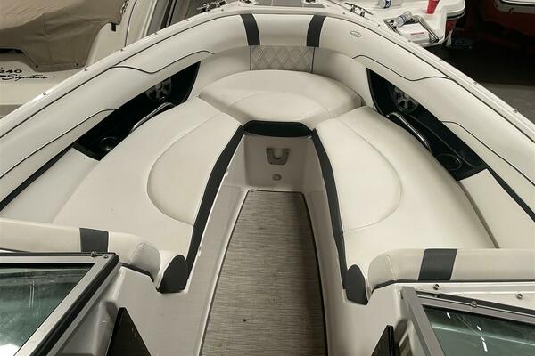 Summer Love 24ft Regal Yacht For Sale