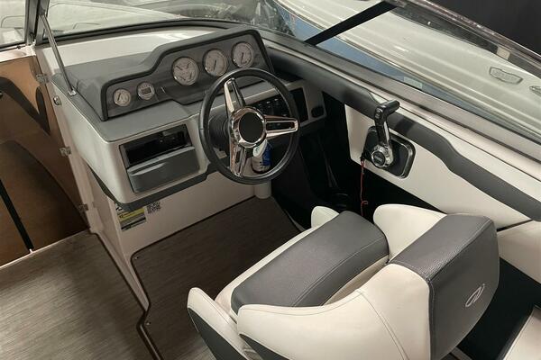 Summer Love 24ft Regal Yacht For Sale