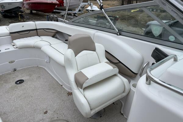 25ft Four Winns Yacht For Sale