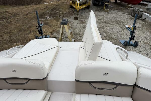 25ft Four Winns Yacht For Sale