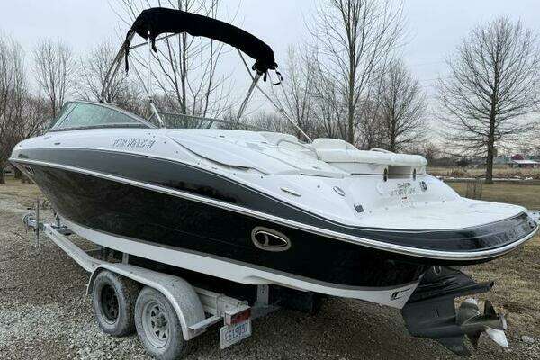 Photo of the 2005 Four Winns 250 Horizon