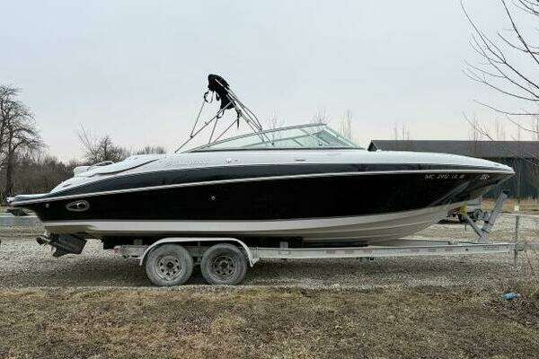 Photo of the 2005 Four Winns 250 Horizon