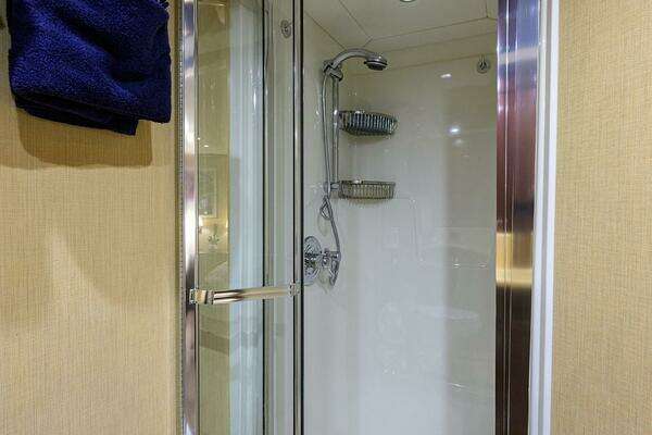 2005 Pacific Mariner 85