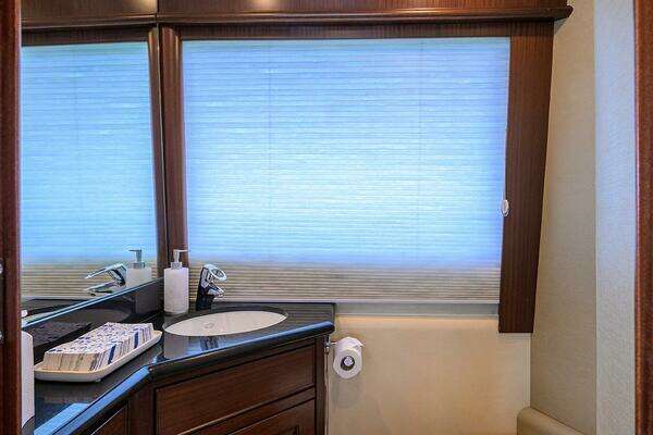 2005 Pacific Mariner 85