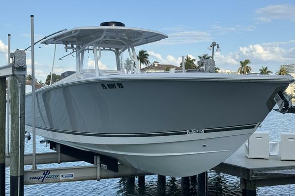 38ft Jupiter Yacht For Sale