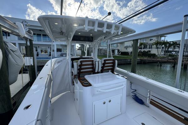 38ft Jupiter Yacht For Sale