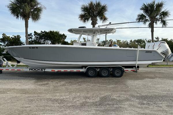 38ft Jupiter Yacht For Sale