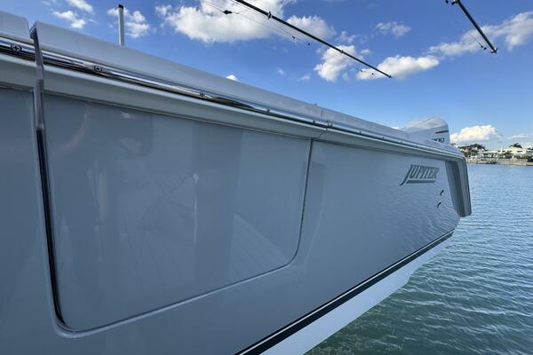 38ft Jupiter Yacht For Sale