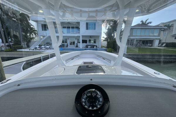 38ft Jupiter Yacht For Sale