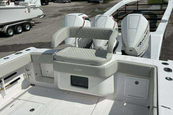 2024 Jupiter 38