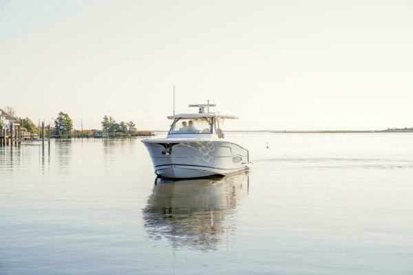 38ft Regal Yacht For Sale